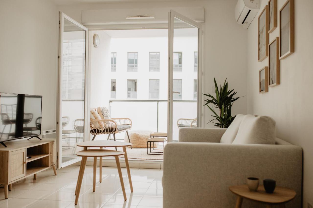 Bel Appartement Climatise Avec Place De Parking Marseille Bagian luar foto