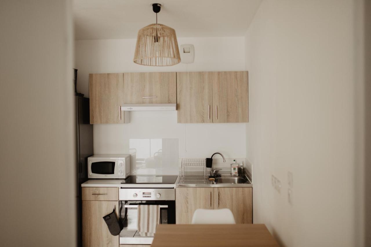 Bel Appartement Climatise Avec Place De Parking Marseille Bagian luar foto